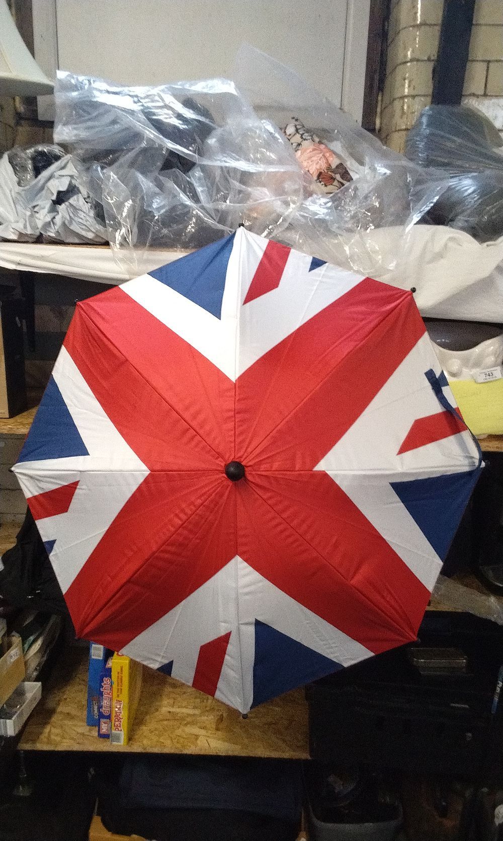 Lot 683: 5x Brand New Union Jack Clamp on Parasol Brollies