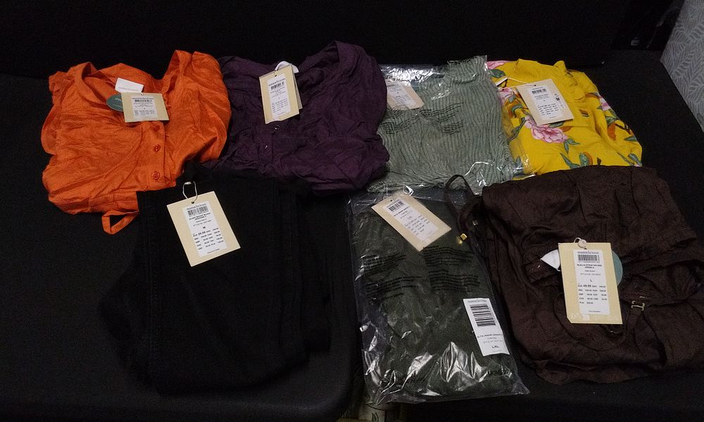 Lot 687: Brand New Mama;Licious Maternity Clothing