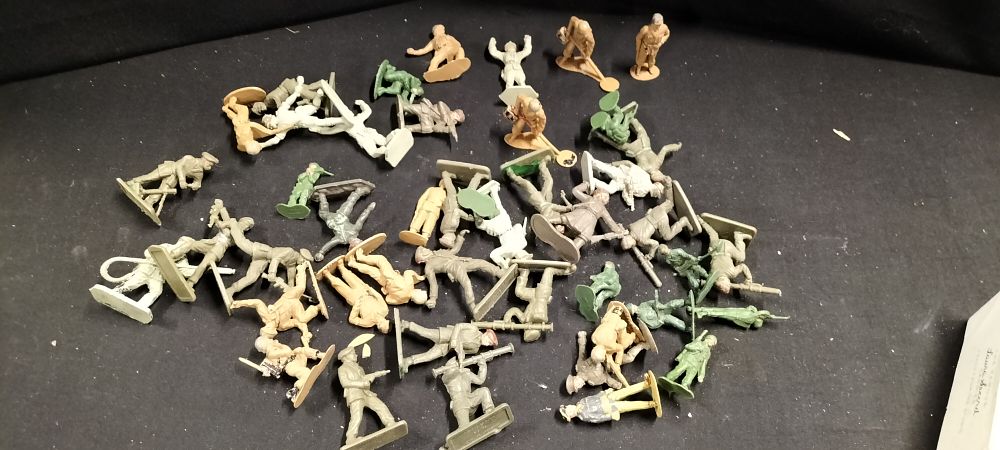 Lot 382: A Collection of Vintage Plastic Toy Soldiers some...