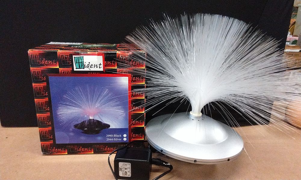 Lot 215: Trident Fibre Optic UFO