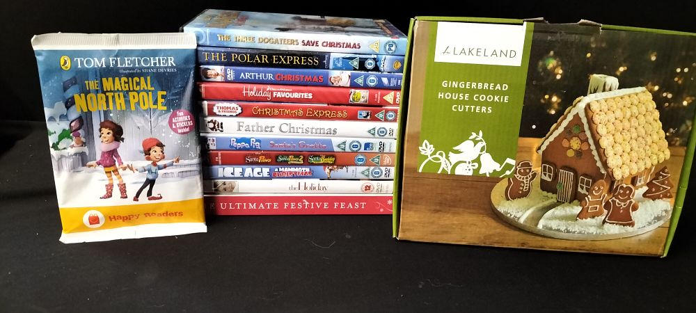 Lot 155: The Ultimate Festive Feast Cookbook, Lakeland Gingerbread House...