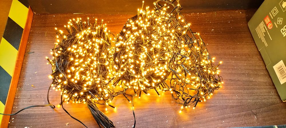 Lot 198: Premier Low Voltage 1500 LED Treebrights, 37.5M Lit...