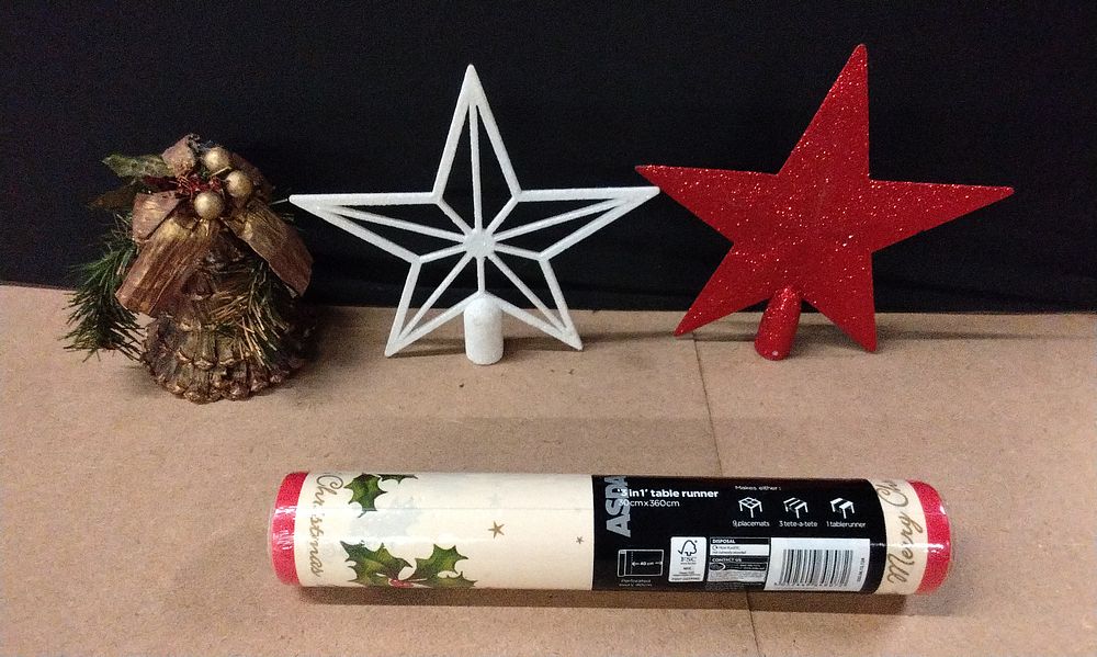 Lot 589: Two Tree Toppers, 3 in 1 Table Runner 30x360cm, and Pine Cone Table Decoration
