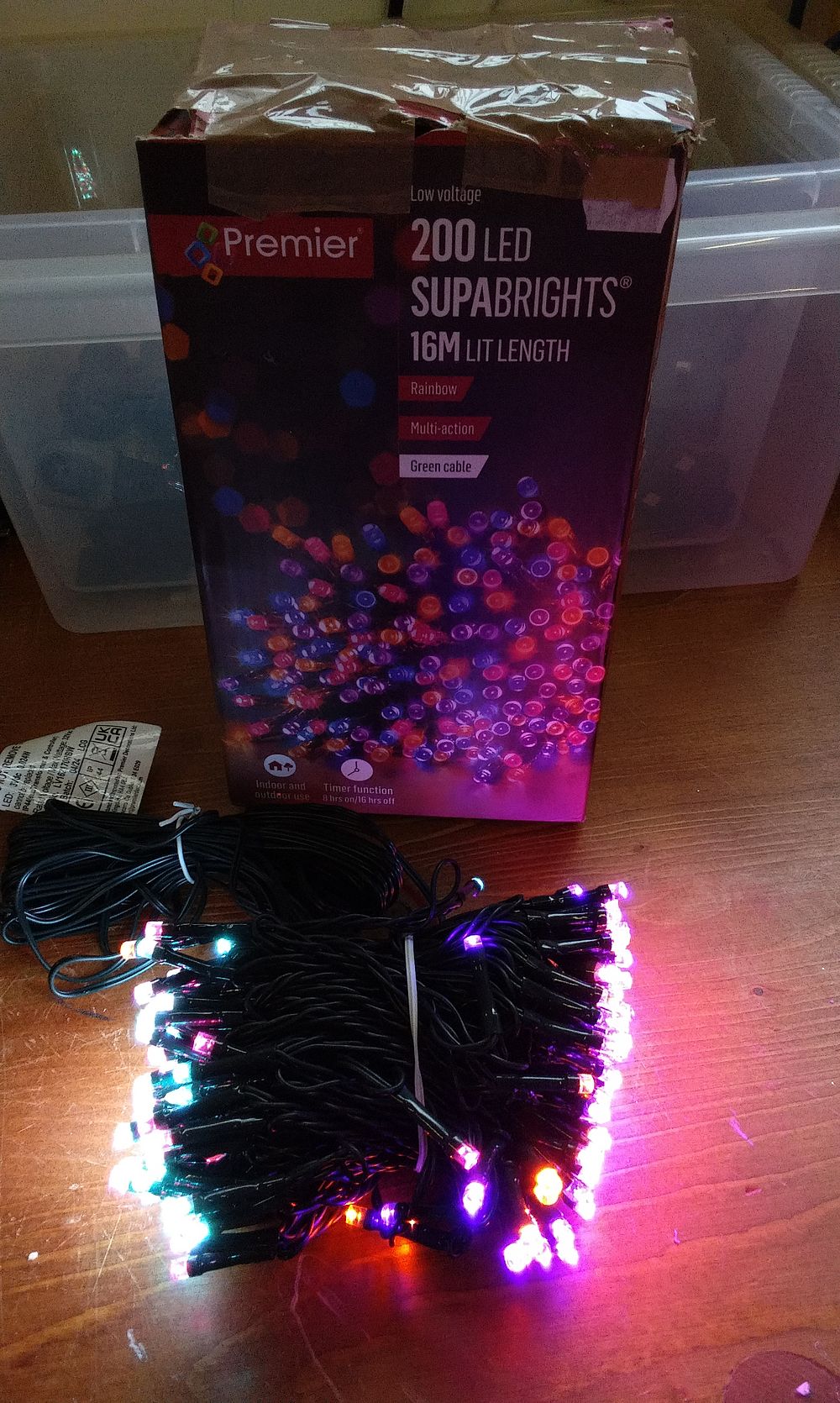 Lot 636: Premier Low Voltage 200 LED Supabrights