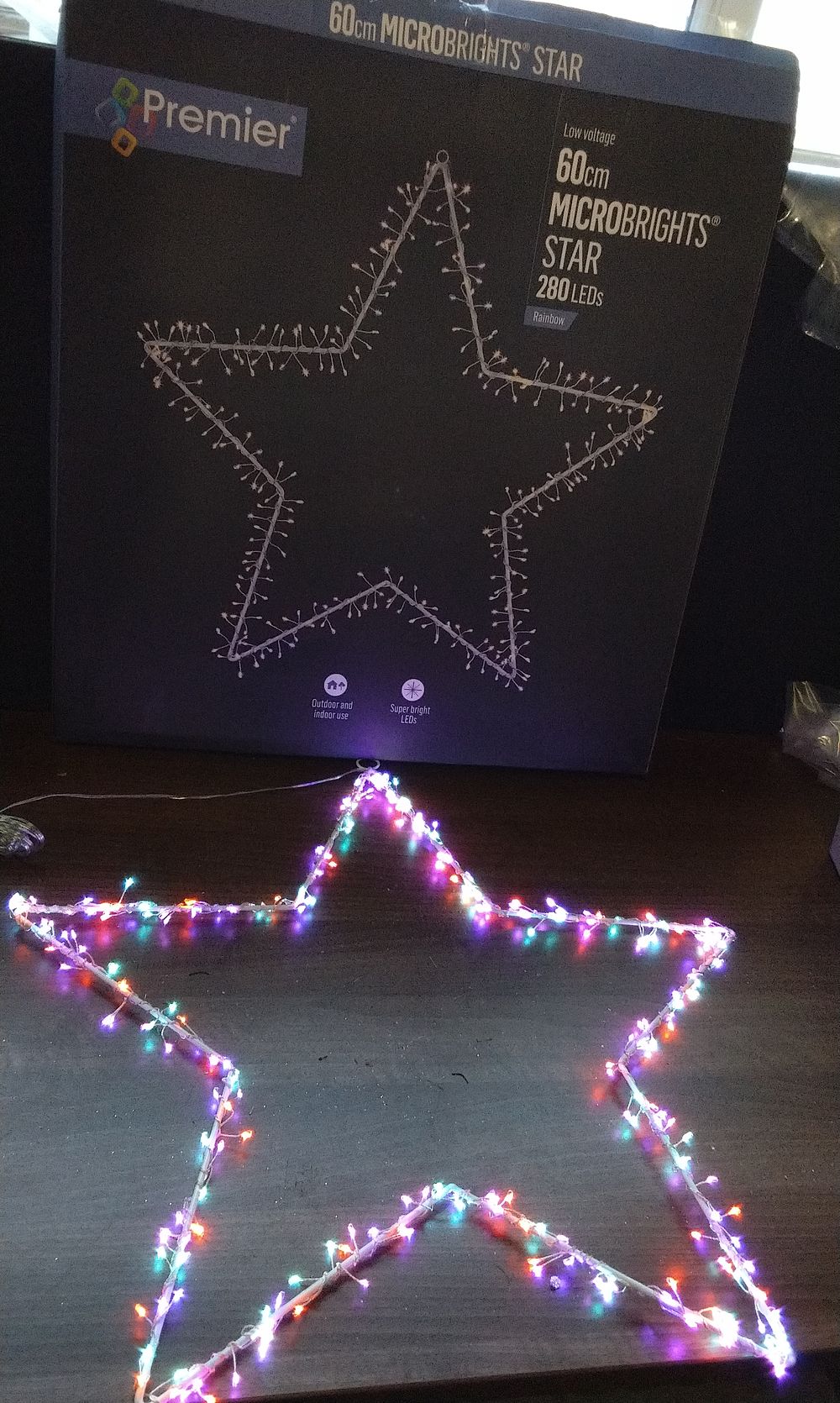 Lot 662: Premier Low Voltage 60cm Microbrights Star