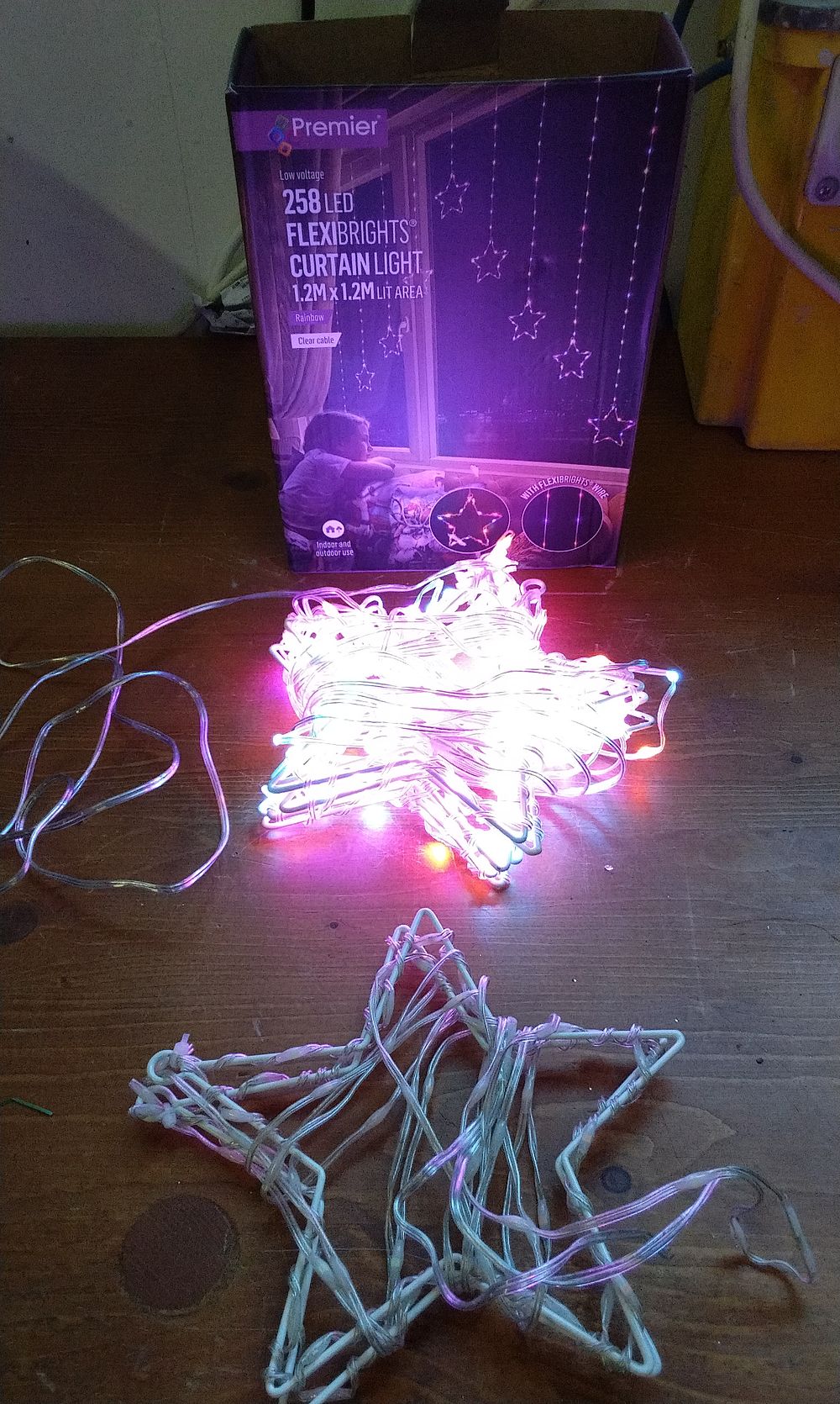 Lot 664: Premier Low Voltage, 258 LED, Flexibrights Curtain Light