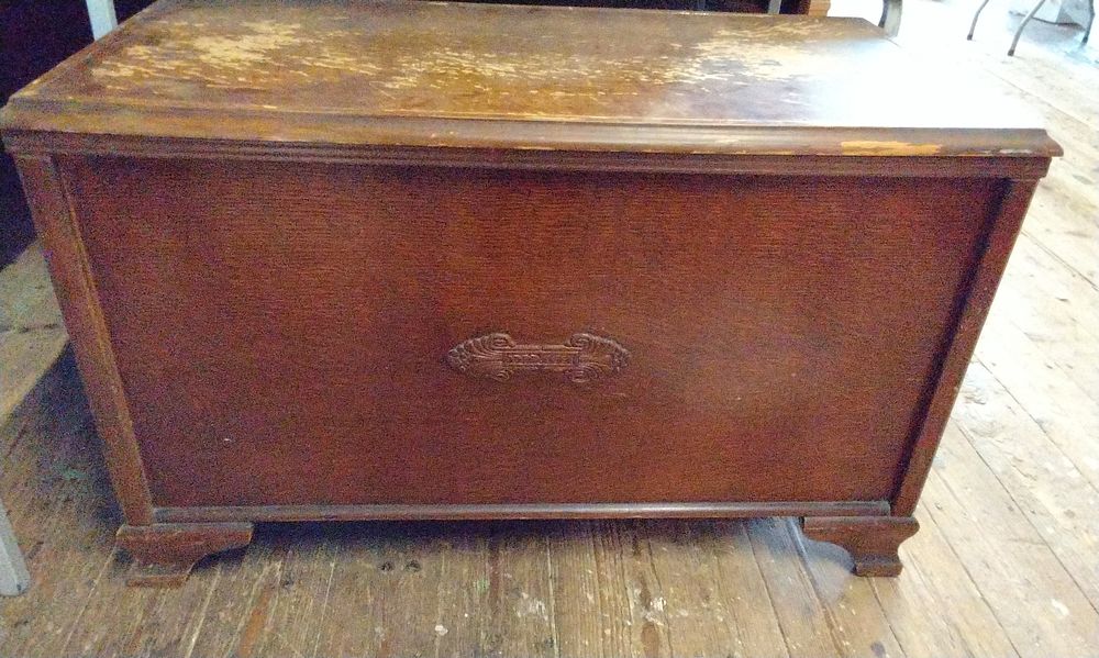 Lot 691: Vintage Wooden Storage Box With Lid