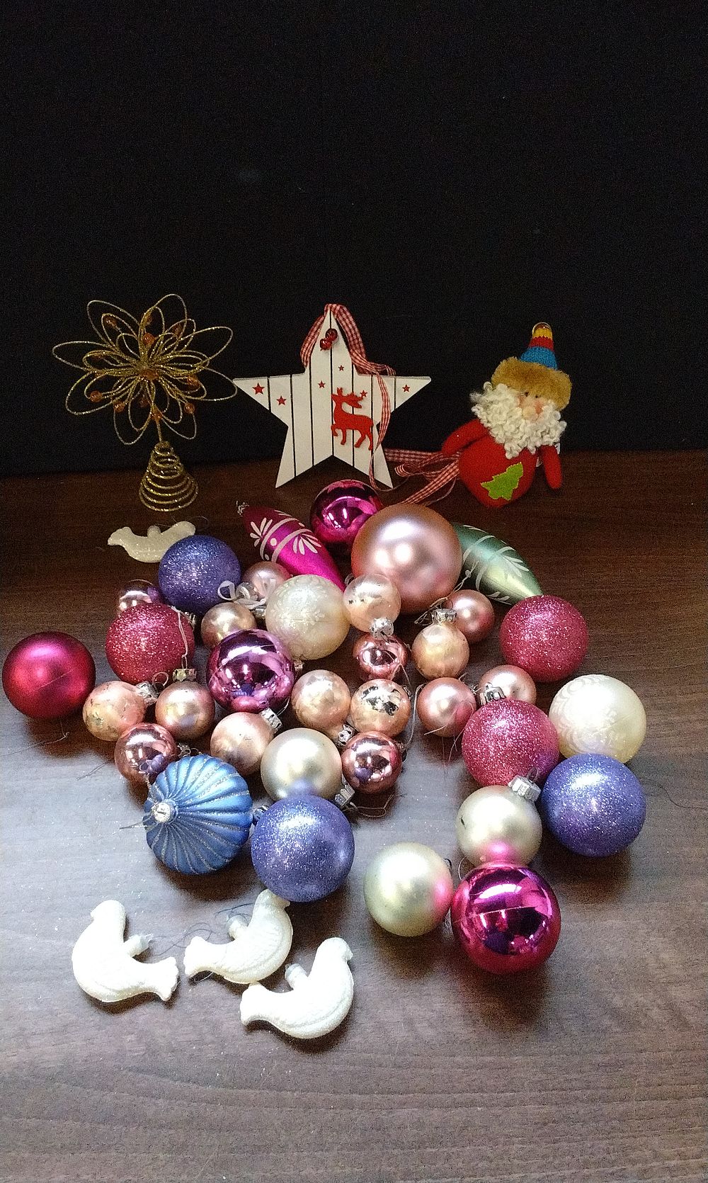 Lot 705: Box of Mixed Baubles, Tree Topper, Wooden Reindeer Star, Santa