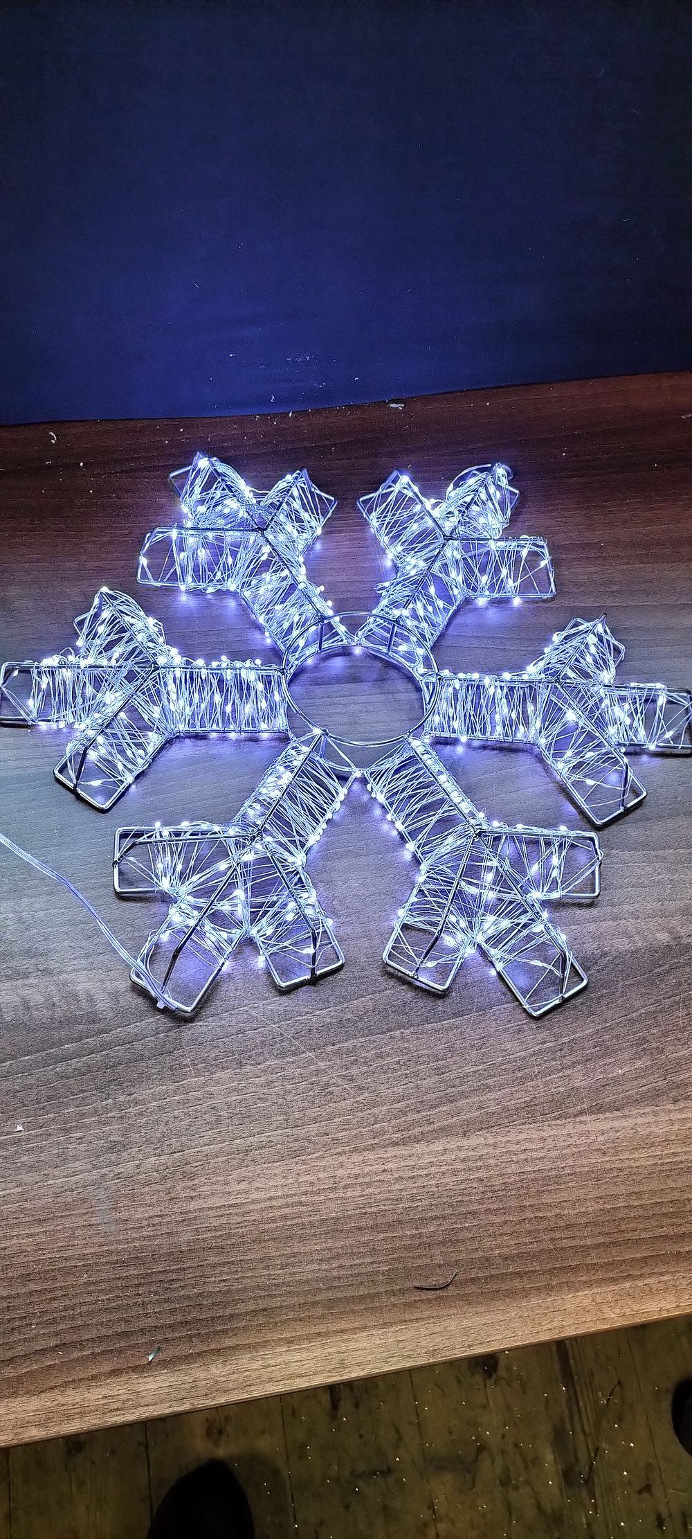 Lot 716: Premier Low Voltage 45cm Lit Snowflake Sculpture with...
