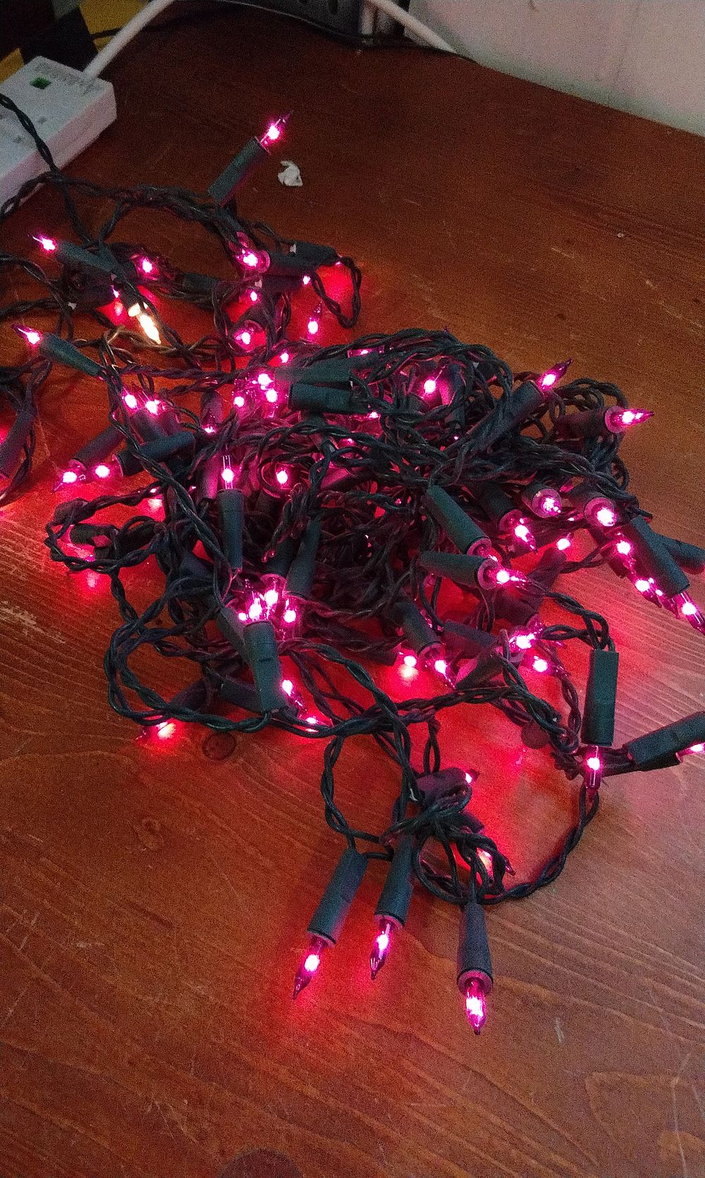 Lot 728: Traditional Fairy Lights, Dark Pink