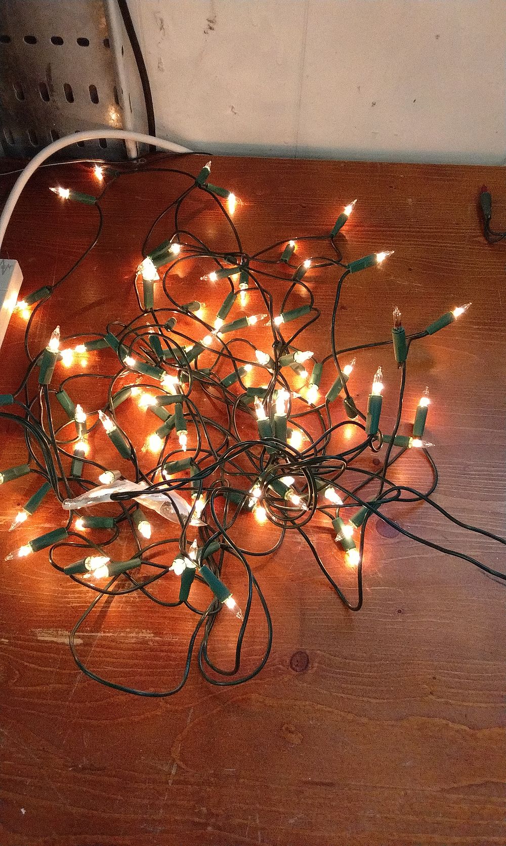 Lot 729: Traditional Warm White Window Net Lights