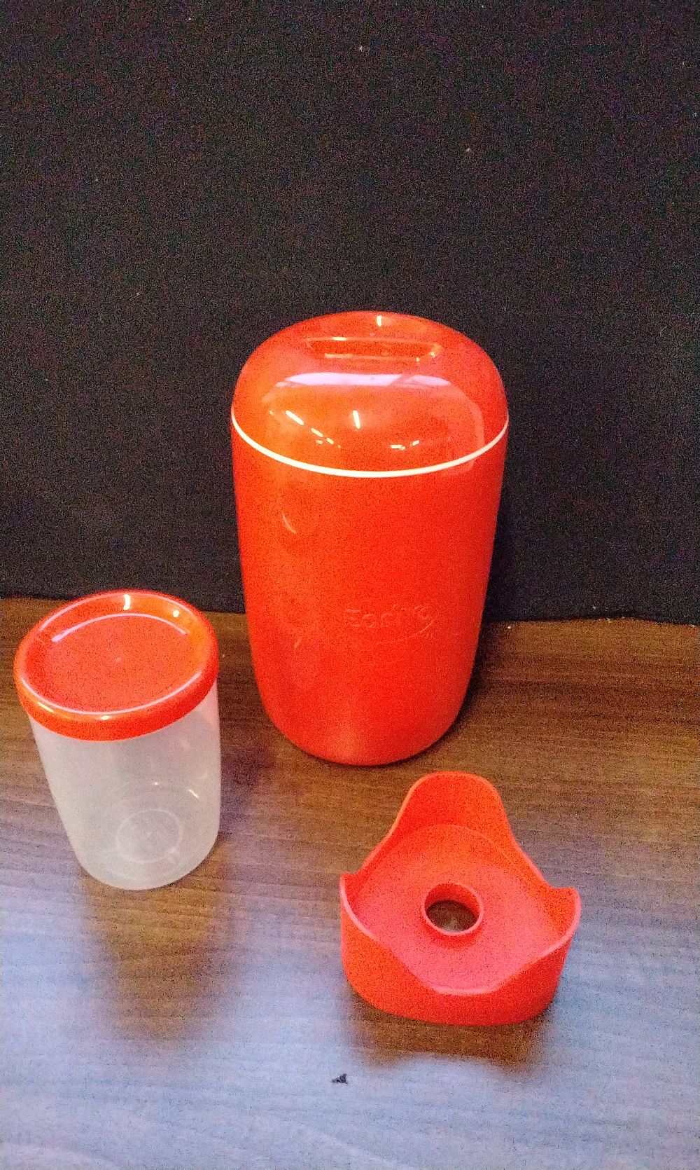 Lot 748: 3 Part EasiYo Yogurt Maker