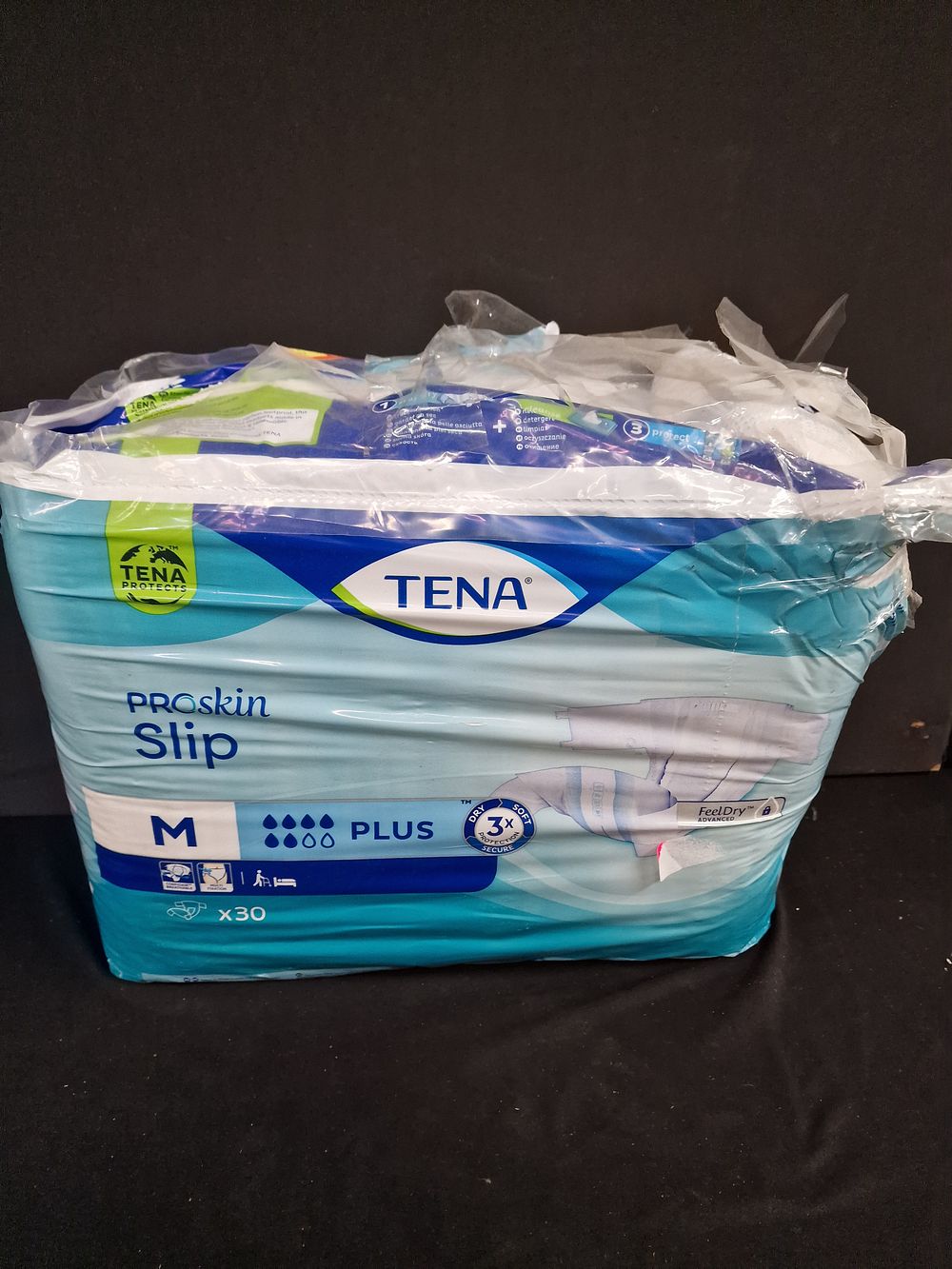 Lot 764: Pack of Tena Proskin Slip