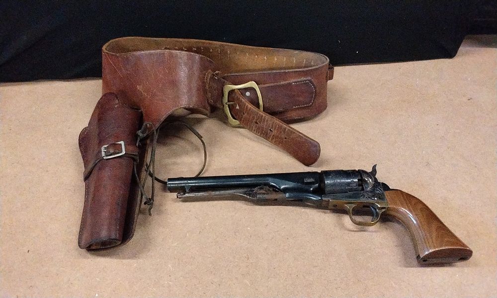 Lot 162: A Colt Model 1860 Army Percussion Revolver and Holster