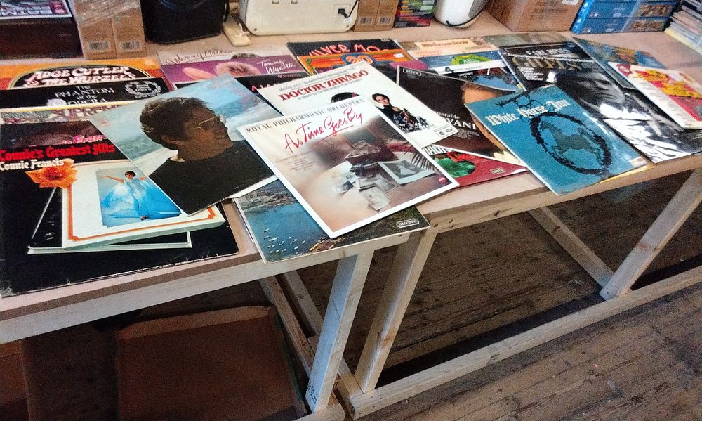Lot 178: 40 Assorted Vinyl Records