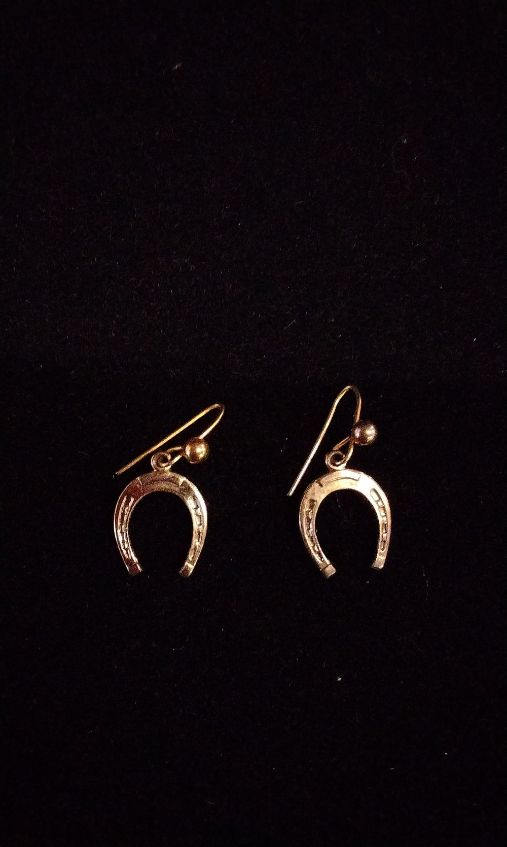 Lot 190: A Pair of 9ct Gold Horseshoe Earrings