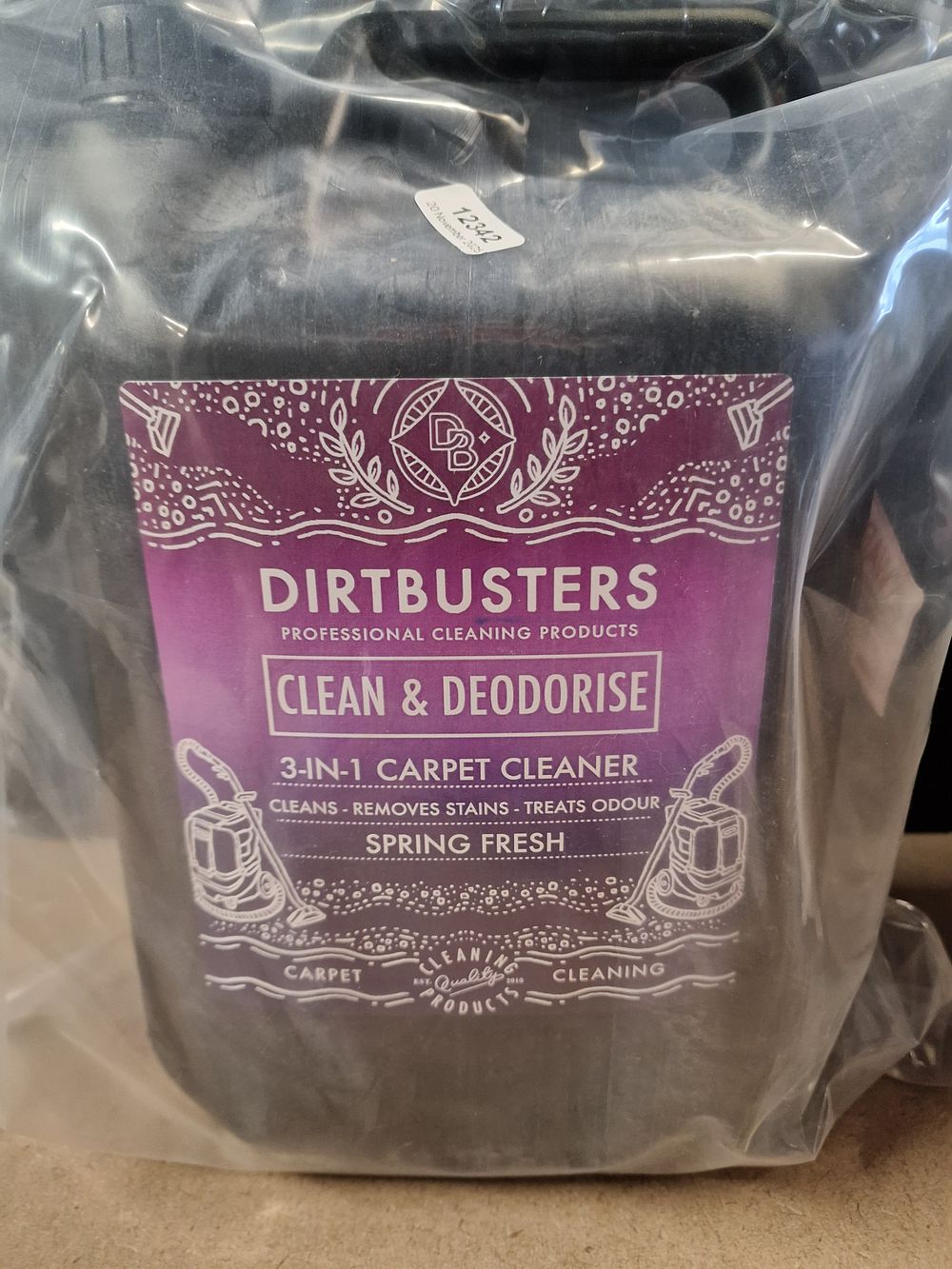 Lot 315: A Dirtbusters 5-Litre 3-in-1 Professional Carpet Cleaner