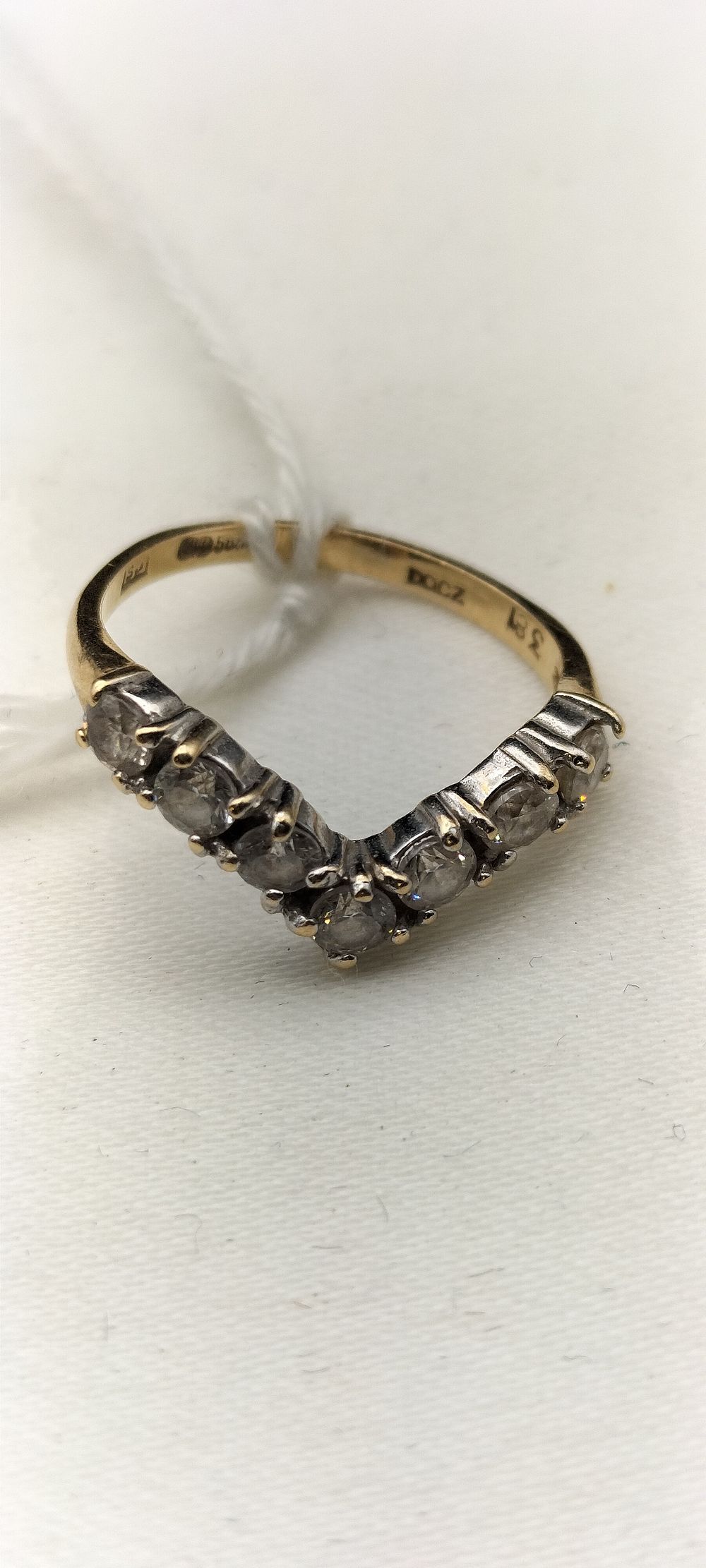 Lot 170: 14ct Gold and Cubic Zirconia Wishbone Ring, Size H