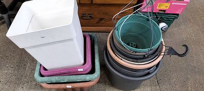 Large Selection of Garden Pots and Planters plus 4 Plant Hangers