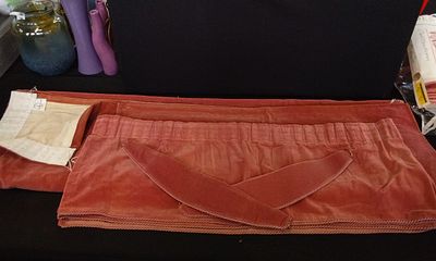 1 Pair of Dusky Pink Velvet Lined Curtains. With 3 inch Header, Including Tie Backs. and Pelmet 