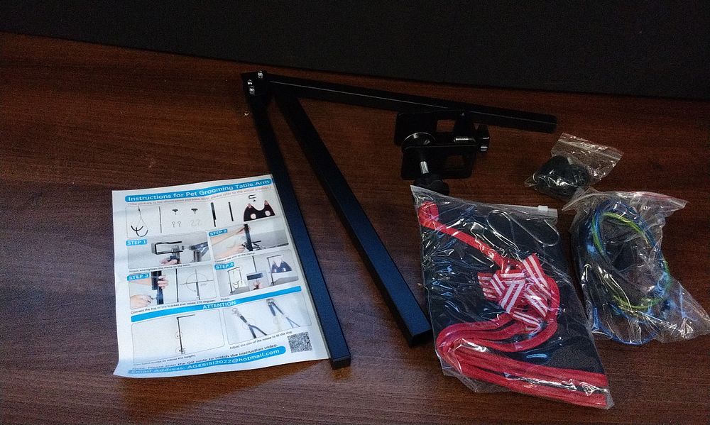 Lot 511: A Brand New in Box  Pet Grooming Table Arm and Accessories