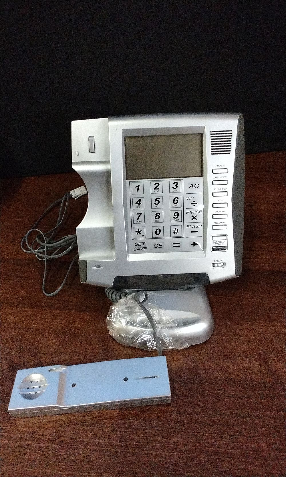 Lot 567: Innovage LCD Touch Panel Phone Speaker Caller ID Terminal. Tested for Power