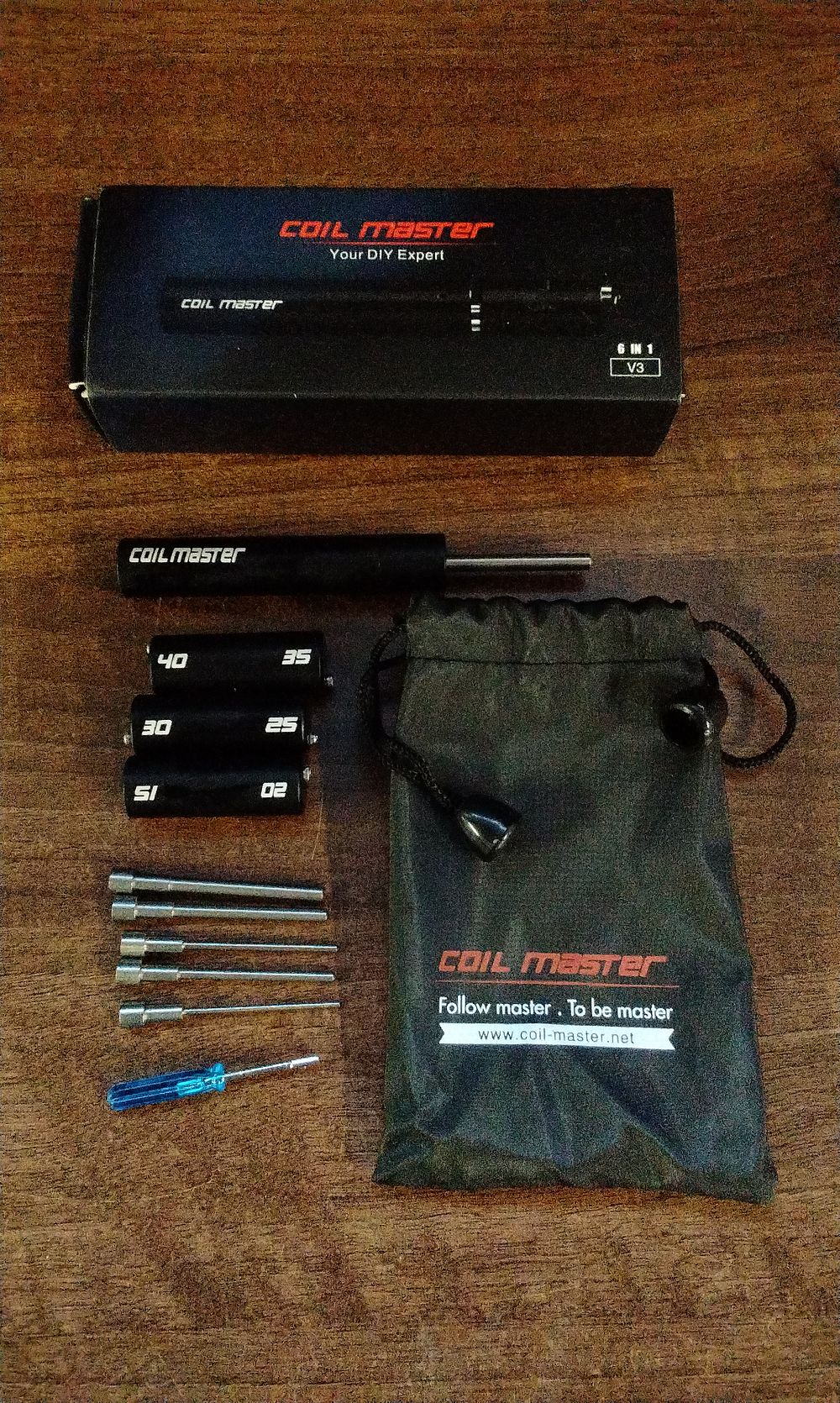 Lot 598: Coil Master 6-in-1 V3 DIY Coiling Kit