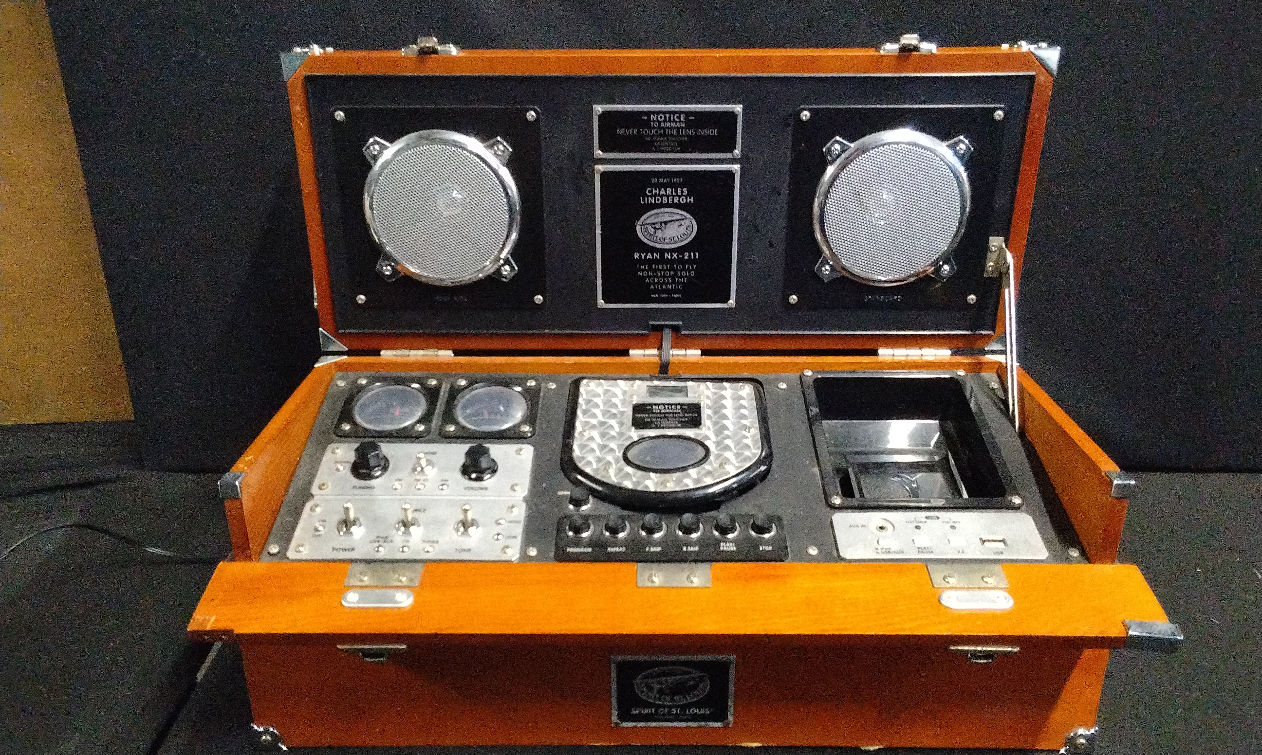 Lot 72 - Spirit of St Louis Ryan NX-211 Stereo CD Radio System