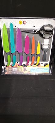 Taylor's Eye Witness 9pc Non-Stick Cut & Prep Kitchen Set. A Collection of 9 items, including 