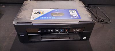 Epson Expression Home XP-225 All-in-One Inkjet Printer. A black Epson Expression Home XP-225 