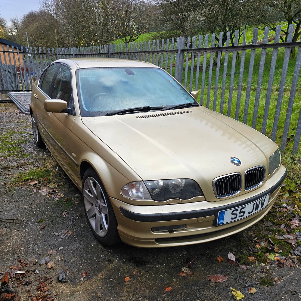 BMW 330d in Light Gold Colour, Year of Manufacture 2000, Mileage 72330, Auto, Full Leather 