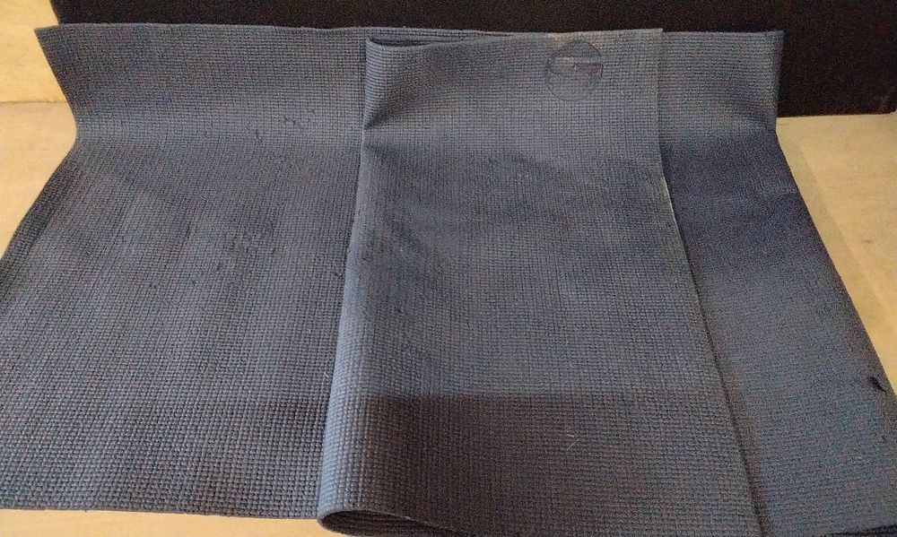 Lot 264: E Sport Blue Non SlipYoga Mat