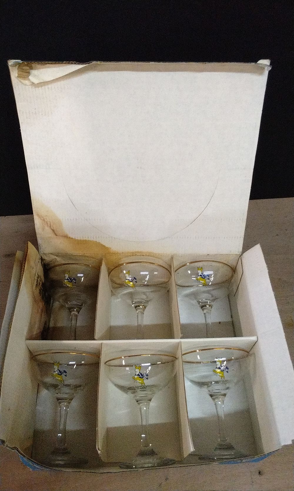 Lot 212: 6x Vintage Babycham Glasses with yellow Fawn in Original 6 Glass Party Pack Box