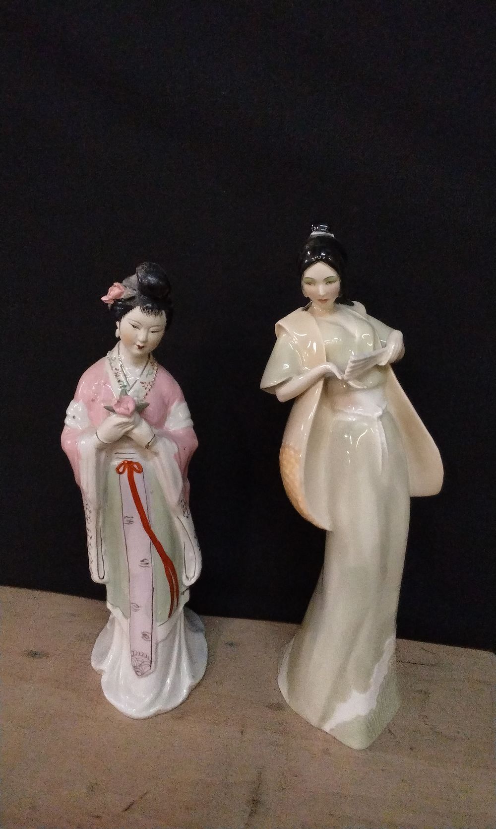 Lot 255: Two Oriental Figurines One Royal Doulton 1986 Reflections Cherry Blossom, HN 3092. And One Has No Makers Mark