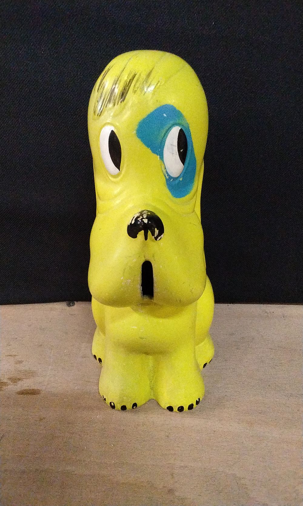Lot 336: Vintage Ellgrave Pottery Mid 20th Century Bonzo Money Box with Original Stopper
