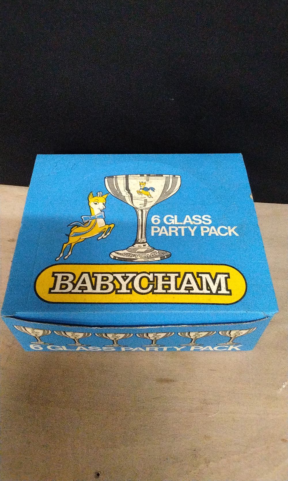 Lot 373: 6x Vintage 1970'S Babycham Glasses with Yellow Fawn in the Original 6 Glass Party Pack