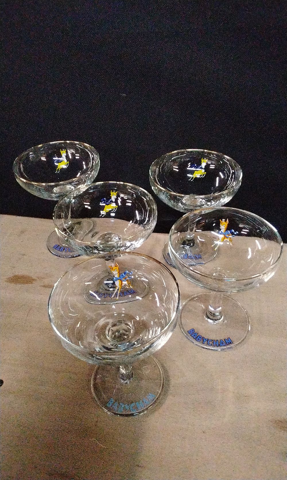 Lot 374: 5x Vintage 1960s and 70s Babycham Glasses