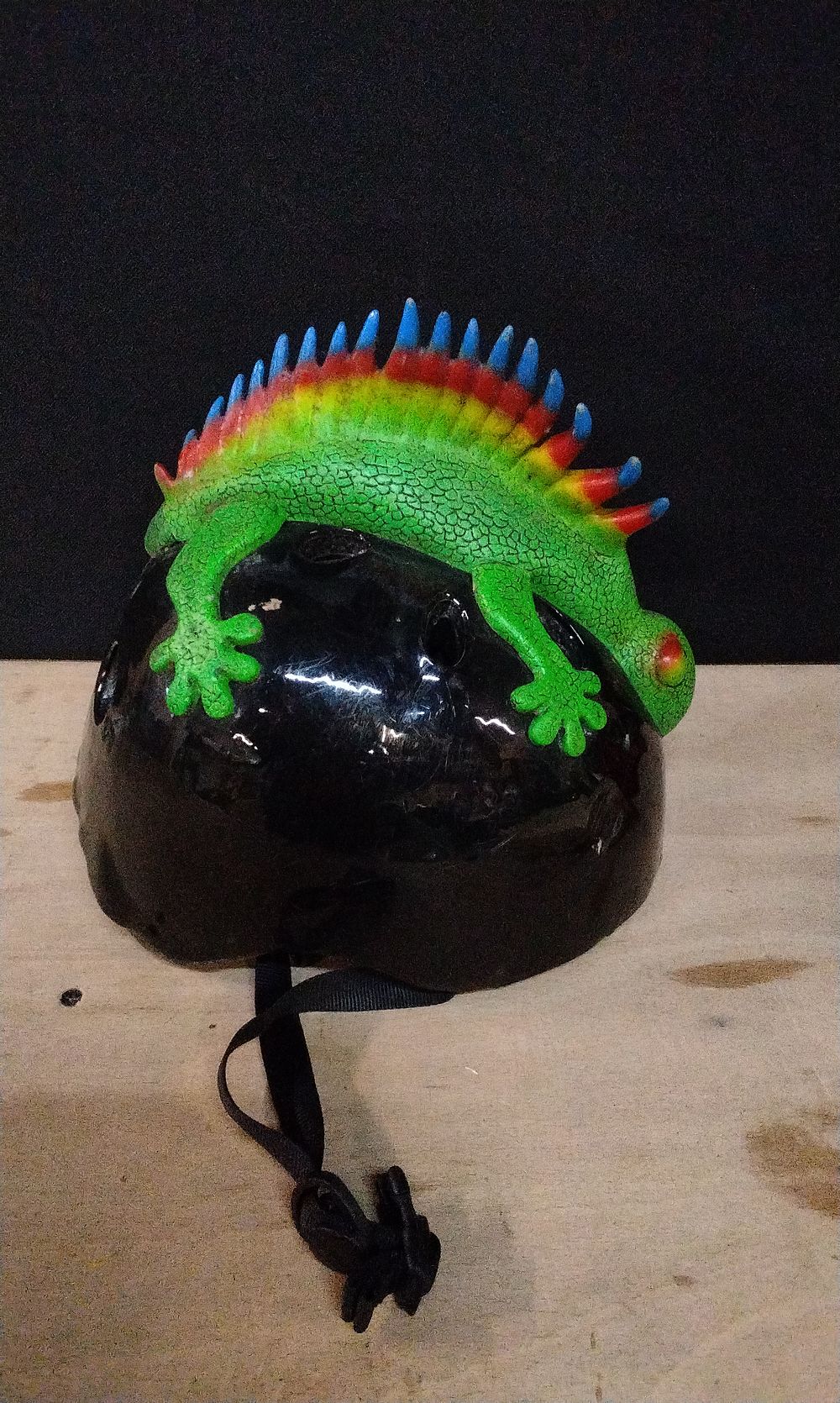 Lot 388: TuffNutZ Mohawk Lizard Punk Helmet. Age 5 & Up