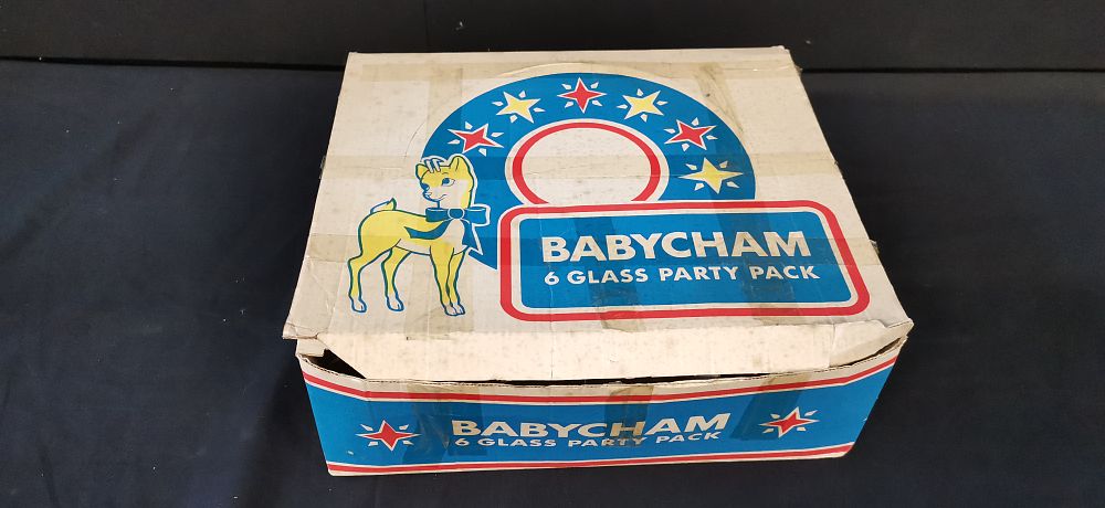 Lot 188: 6x Vintage 1970's Yellow Fawn Babycham Glasses in Original 6 Glass Party Box