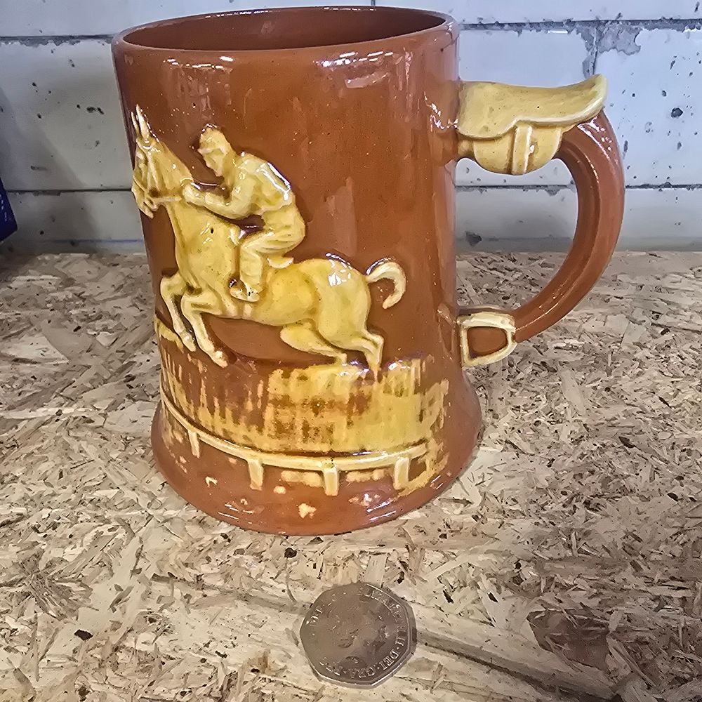 Lot 183: Hand made Dartmouth pottery porceline tankard