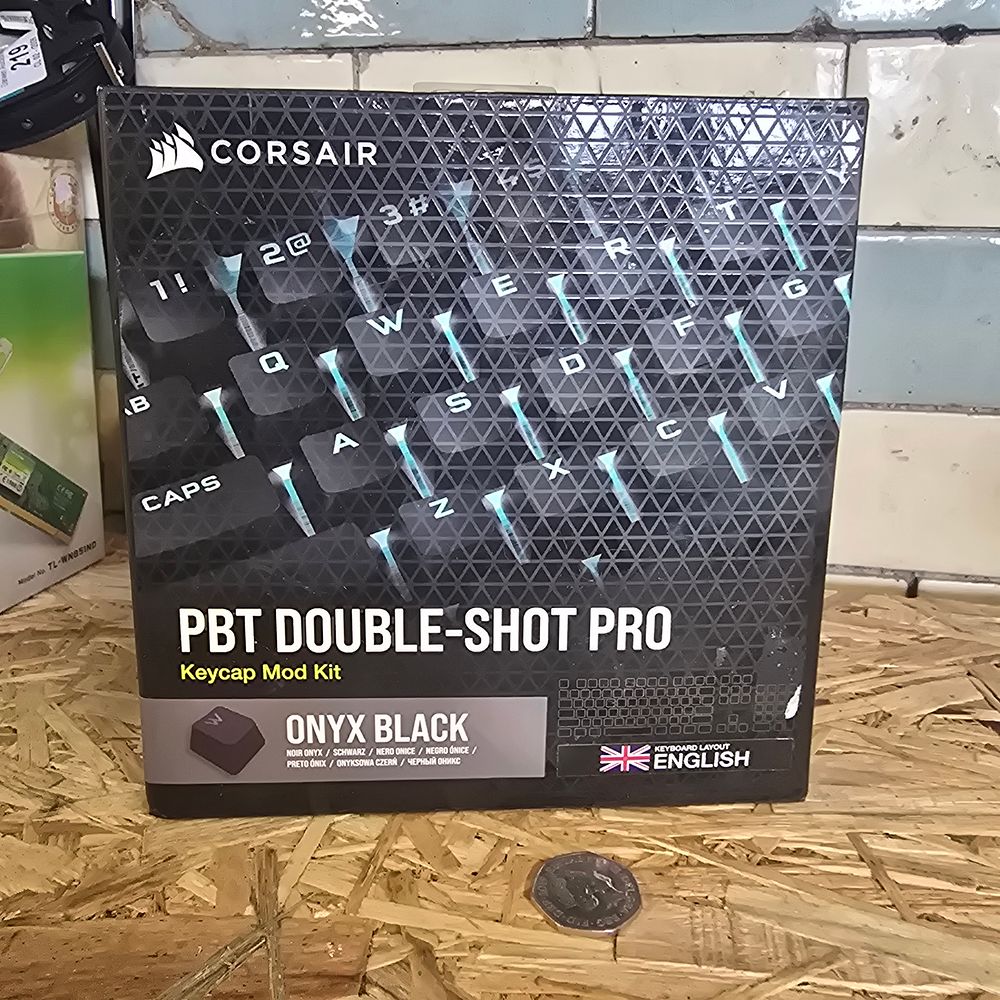 Lot 222: Onyx black key cap mod kit