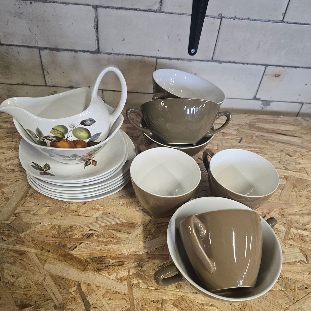 Lot 254: A selection of midwinter style craft and other markers inc. soup bowls etc
