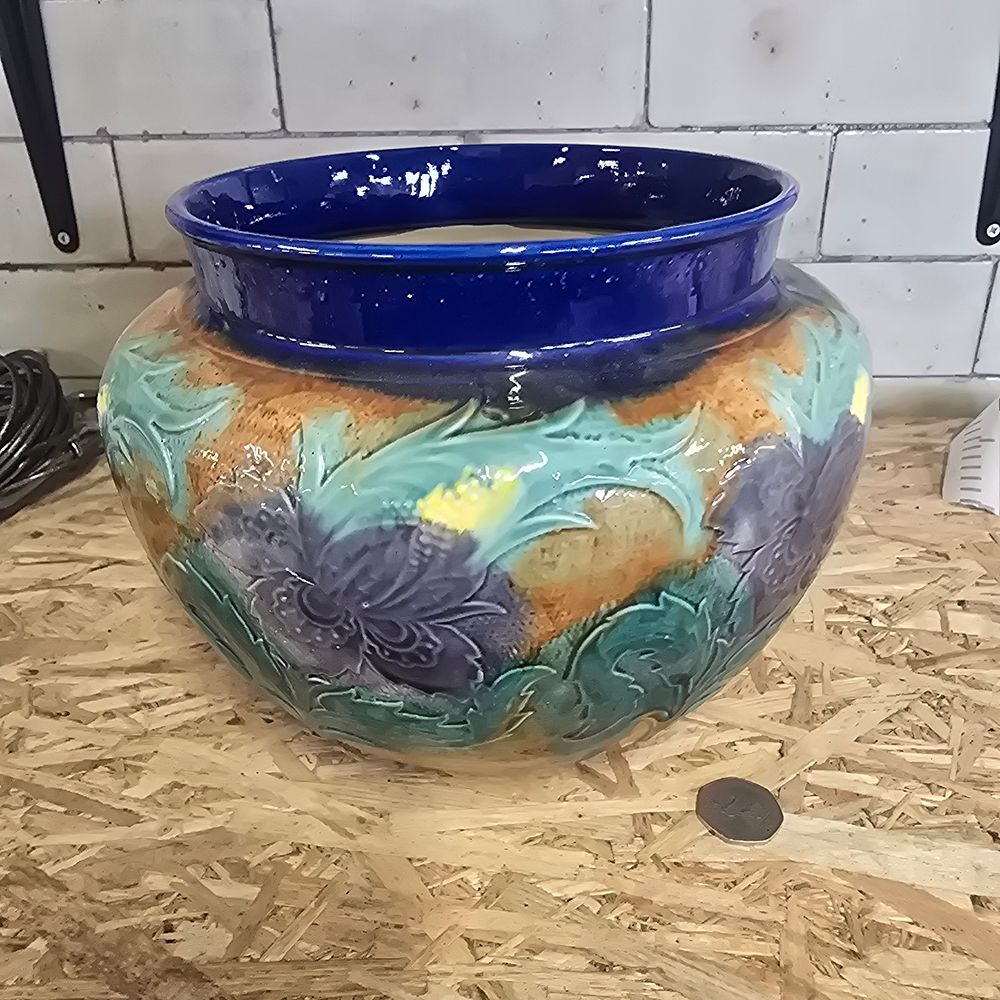 Lot 291: Large glazed Planter 20d x 21h