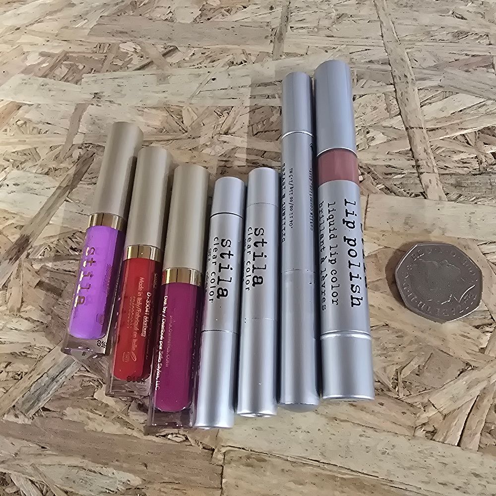 Lot 299: Selection of Stila lip gloss and sticks