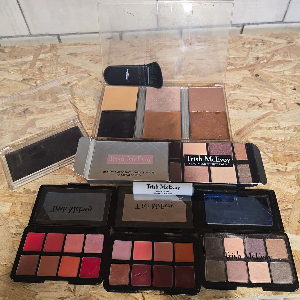 Lot 300: A bundle of Trish McEvoy makeup