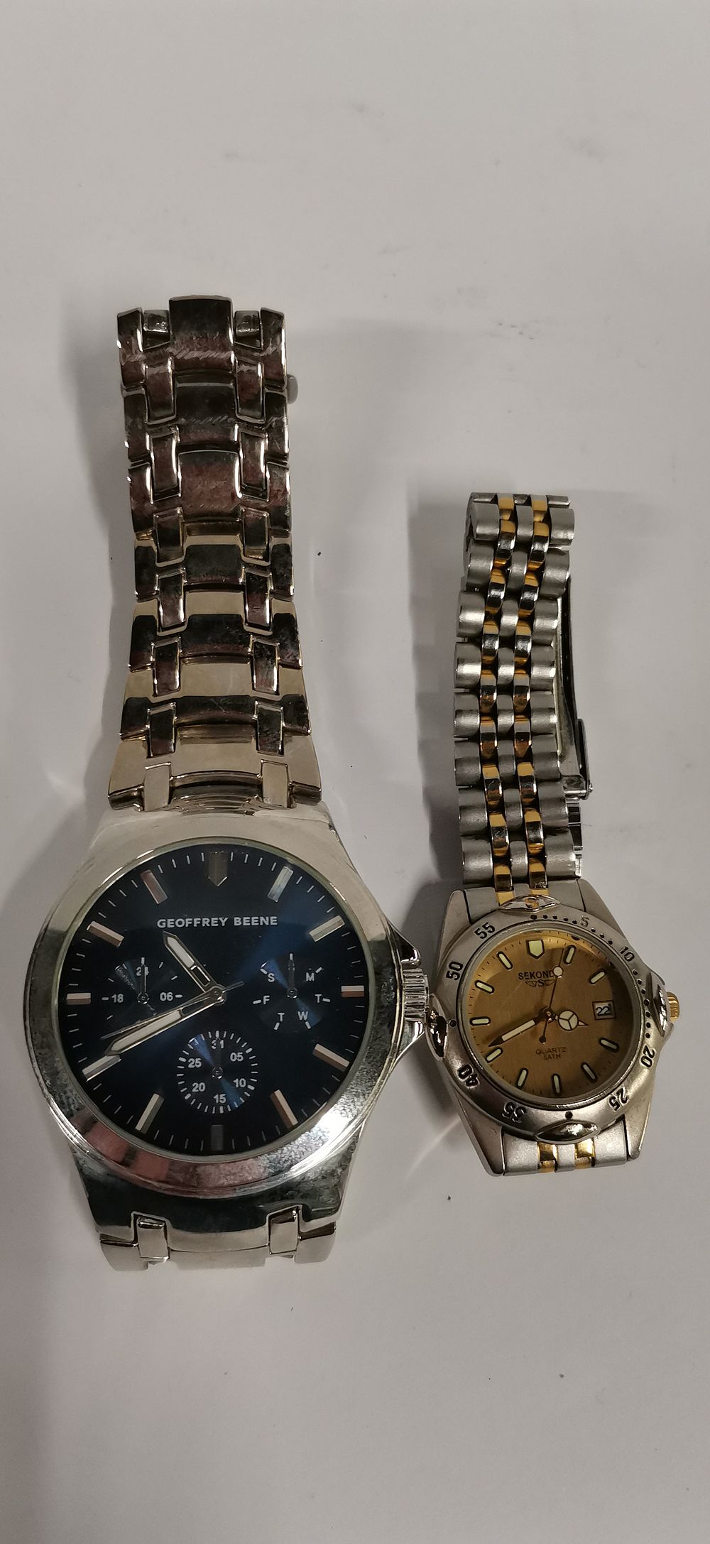 Lot 295: Two Wristwatches by Geoffrey Beene and Sekonda