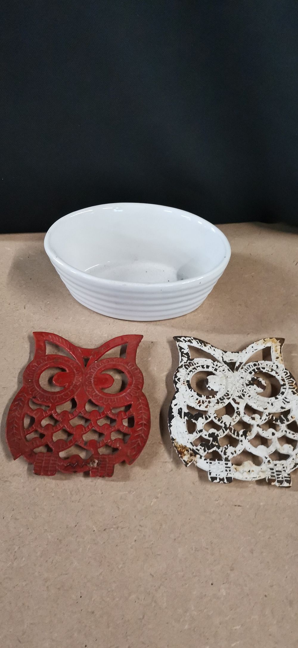 Lot 261: A Trio of Items Including Ceramic Dish and Owl Trivets