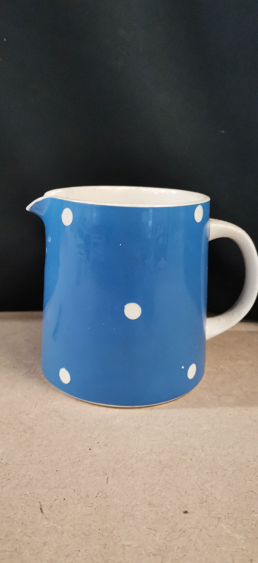 Lot 263: T.G. Green Cloverleaf Polka Dot Ceramic Jug