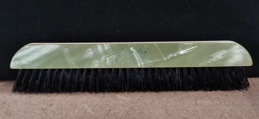 Lot 265: Handy Made in England Marbled Green Brush