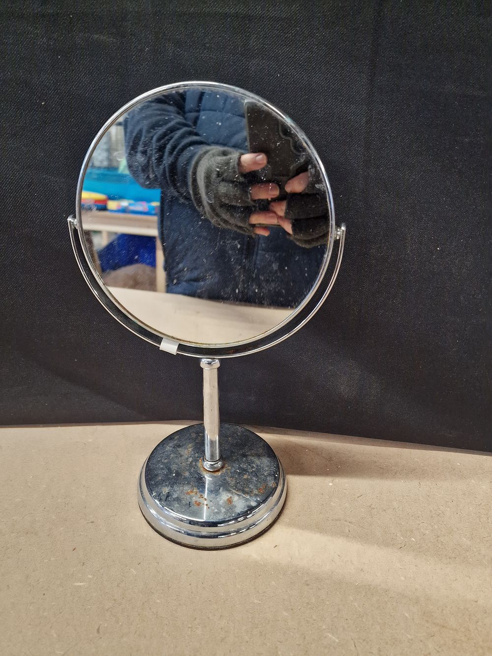 Lot 316: Silver Toned Double Sided Swivel Pedestal Makeup Mirror